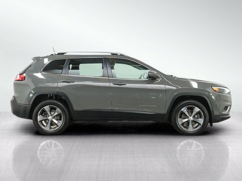 Used 2019 Jeep Cherokee Limited w/ Trailer Tow Group AWD/4WD image 6