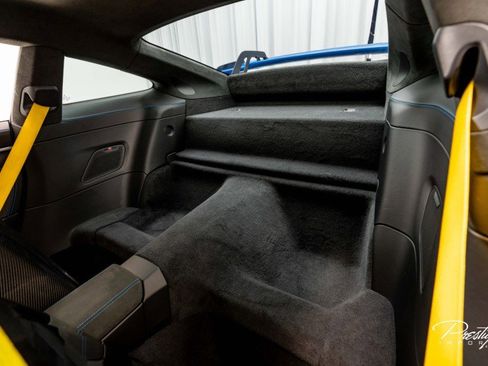 Used 2025 Porsche 911 GT3 image 32