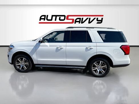 Used 2023 Ford Expedition XLT AWD/4WD image 4