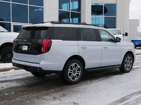 New 2026 Ford Expedition Active AWD/4WD image 4