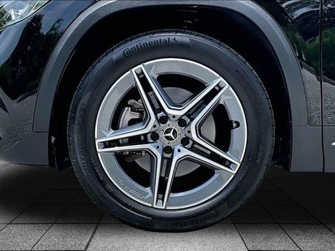 Certified 2023 Mercedes-Benz GLA 250 4MATIC image 37
