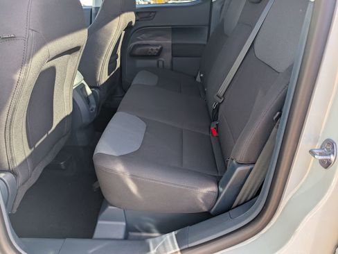 Used 2024 Ford Maverick XL image 9