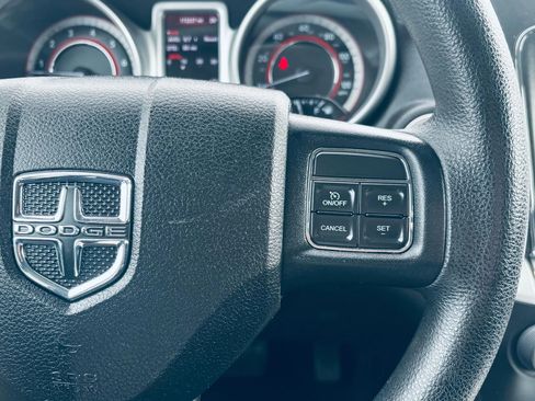 Used 2013 Dodge Journey SXT w/ Flexible Seating Group image 26