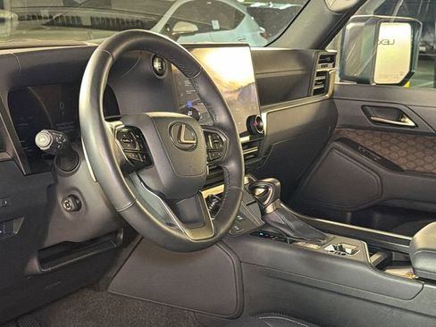 Certified 2024 Lexus GX 550 550 Premium+ w/ Accessory Package (Z1) image 23