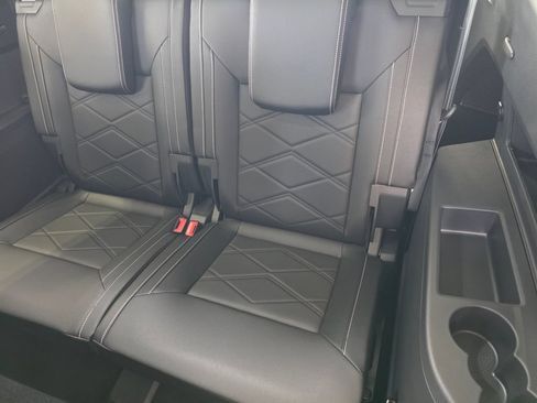 New 2026 Volkswagen Atlas SE FWD image 23