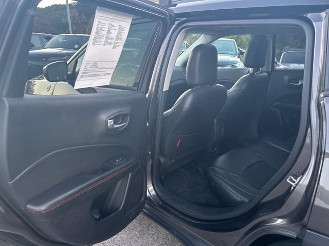 Used 2018 Jeep Compass Trailhawk w/ Navigation Group AWD/4WD image 14