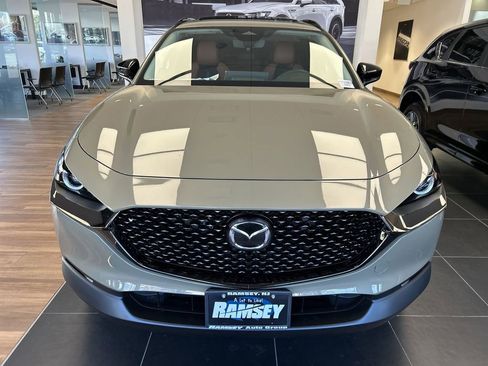 Used 2025 MAZDA CX-30 Carbon image 3