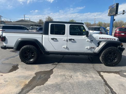 Used 2021 Jeep Gladiator Mojave w/ Cold Weather Group AWD/4WD image 6