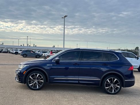 Used 2022 Volkswagen Tiguan SEL R-Line AWD/4WD image 14