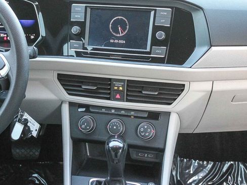 Used 2022 Volkswagen Jetta S image 14