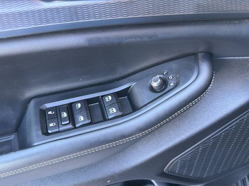 Used 2023 Jeep Grand Cherokee Altitude AWD/4WD image 32