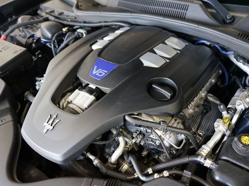 Used 2019 Maserati Ghibli S GranLusso AWD/4WD image 62