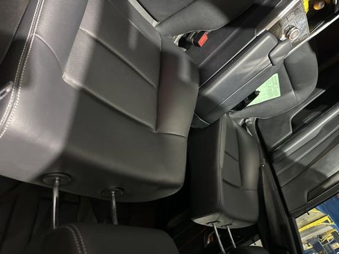 Used 2016 Mercedes-Benz E 350 Sedan w/ Premium Package image 16