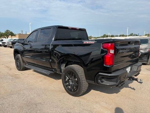 Used 2023 Chevrolet Silverado 1500 LT Trail Boss w/ LPO, Dark Essentials Package AWD/4WD image 4