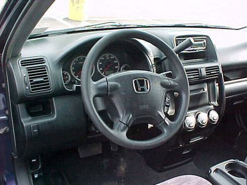 Used 2003 Honda CR-V LX image 14