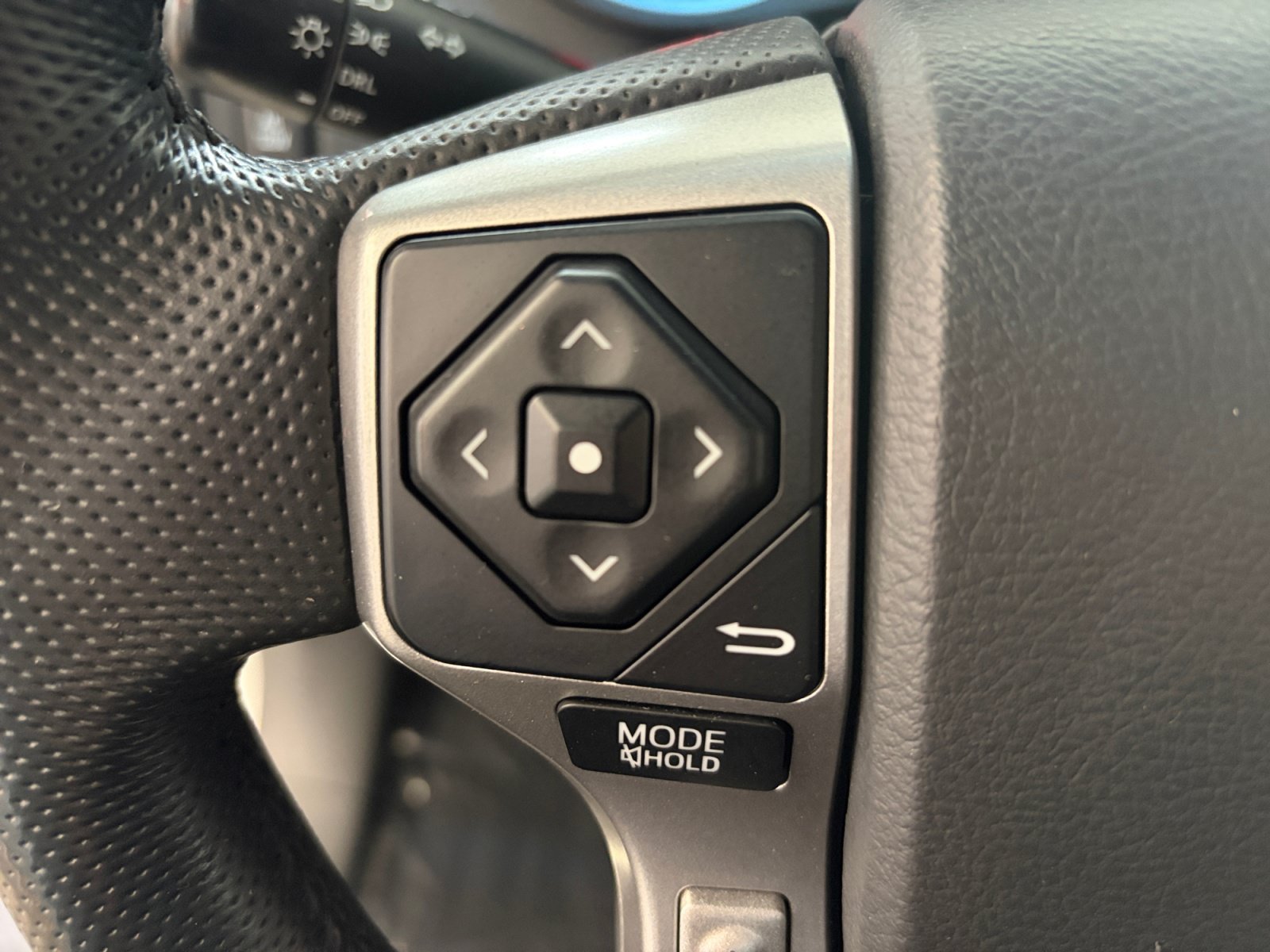 Used 2015 Toyota Tacoma TRD Pro w/ Off Road Towing Package AWD/4WD image 14