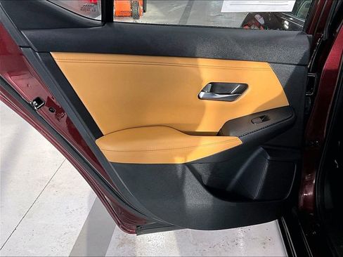 Used 2020 Nissan Sentra SV w/ SV Premium Package image 22