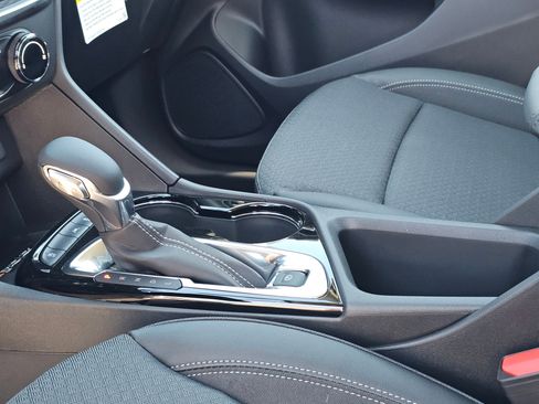 Used 2025 Buick Encore GX Preferred w/ Advanced Technology Package image 27