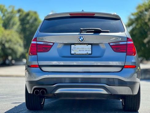 Used 2017 BMW X3 sDrive28i image 9