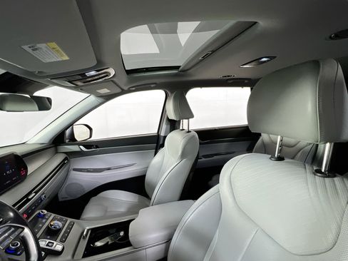 Used 2023 Hyundai Palisade SEL w/ Premium Package image 22