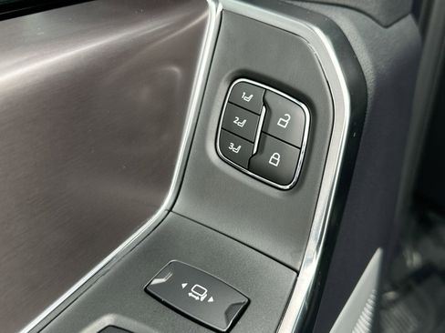 Used 2026 Ford F350 Platinum image 17