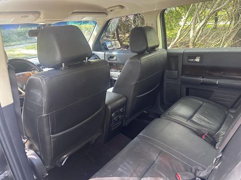 Used 2019 Ford Flex Limited image 15