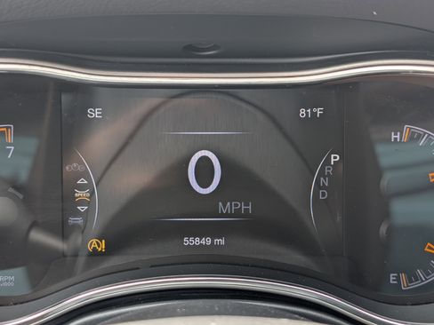 Used 2020 Jeep Grand Cherokee Limited image 30