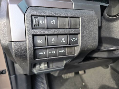 New 2026 Toyota Tacoma SR5 image 33