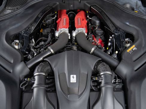 Certified 2019 Ferrari Portofino image 26