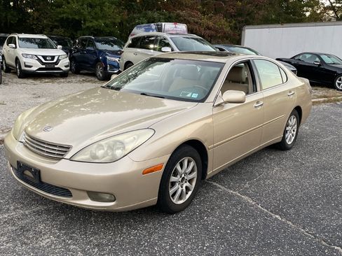 Used 2002 Lexus ES 330 image 2