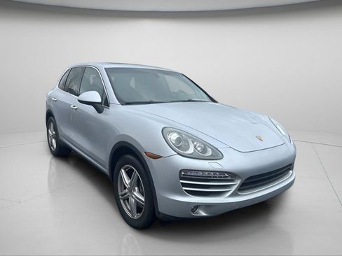 Used 2012 Porsche Cayenne image 2
