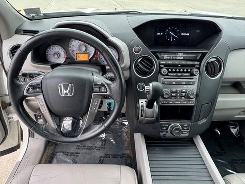 Used 2014 Honda Pilot Touring image 18