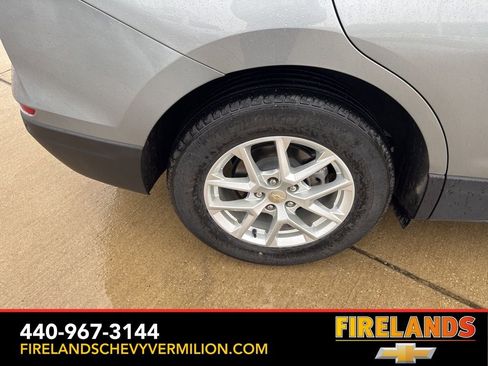 Used 2023 Chevrolet Equinox LT image 33