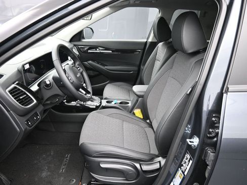 New 2025 Kia Seltos S image 18