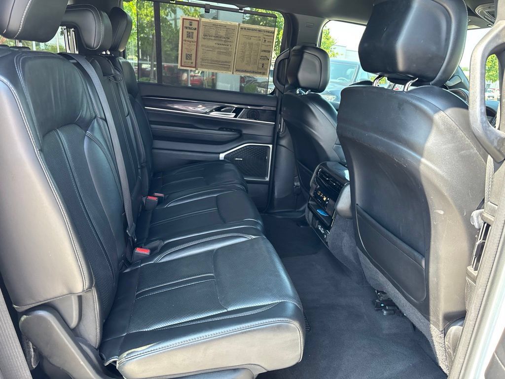 Used 2022 Jeep Wagoneer Series I w/ Convenience Group I AWD/4WD image 44