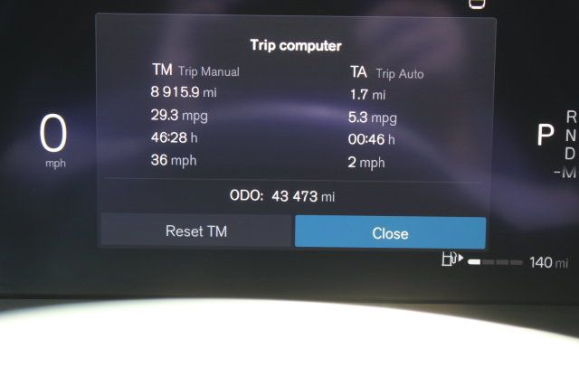 Certified 2024 Volvo XC60 B5 Plus w/ Climate Package AWD/4WD image 31