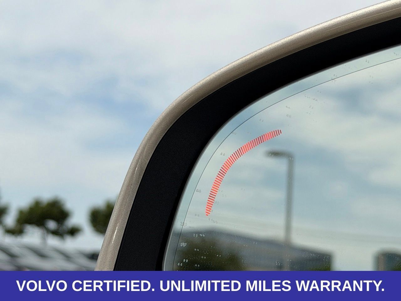 Certified 2024 Volvo XC40 B5 Plus w/ Protection Package Premier AWD/4WD image 12