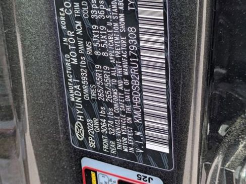 Used 2024 Genesis GV80 2.5T AWD/4WD image 42