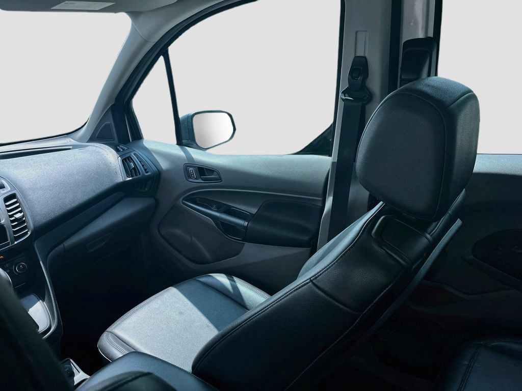 Used 2022 Ford Transit Connect XL FWD image 21