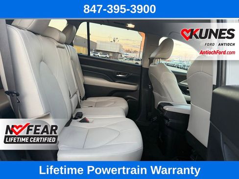 Used 2024 Toyota Grand Highlander XLE image 20