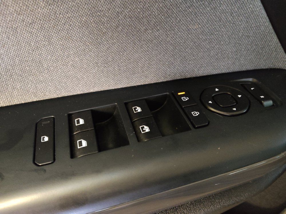 Used 2025 Kia K4 EX FWD image 27