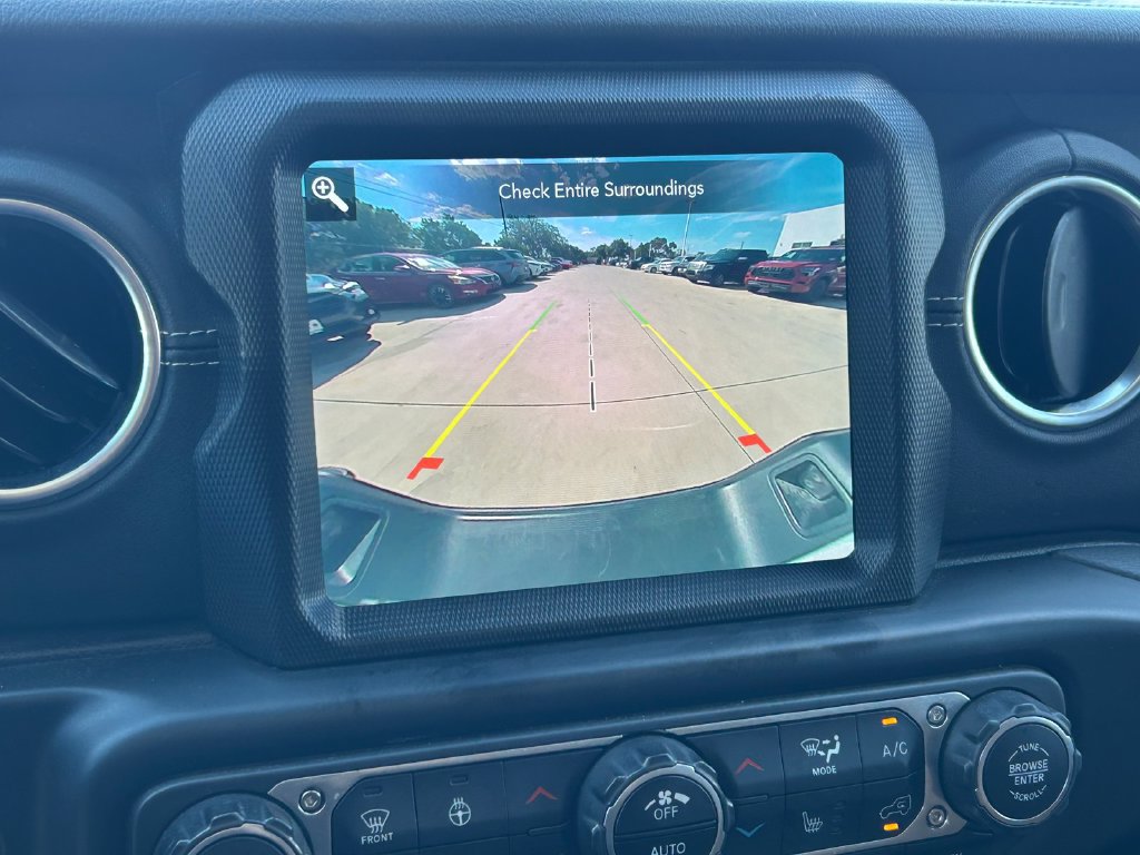 Used 2022 Jeep Gladiator Overland w/ Popular Equipment Package AWD/4WD image 33