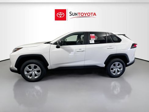 New 2025 Toyota RAV4 LE image 7