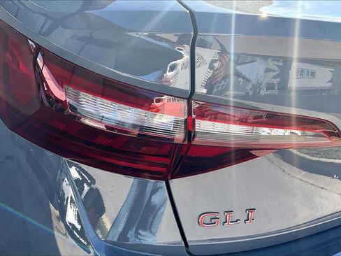 Used 2024 Volkswagen Jetta GLI Autobahn image 28