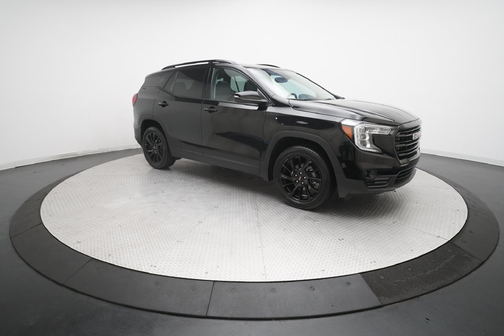 Certified 2024 GMC Terrain SLT w/ Elevation Edition AWD/4WD image 36