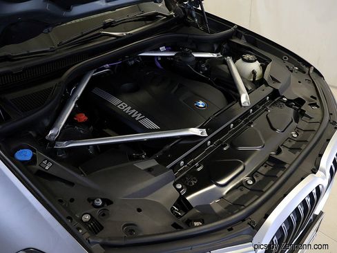 Certified 2024 BMW X7 xDrive40i image 39