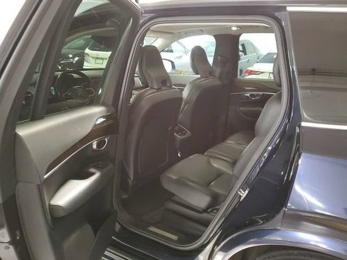 Used 2019 Volvo XC90 T6 Momentum w/ Protection Package Premier AWD/4WD image 23