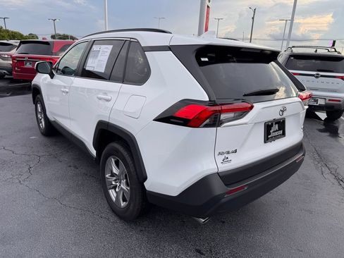 Used 2025 Toyota RAV4 XLE AWD/4WD image 3