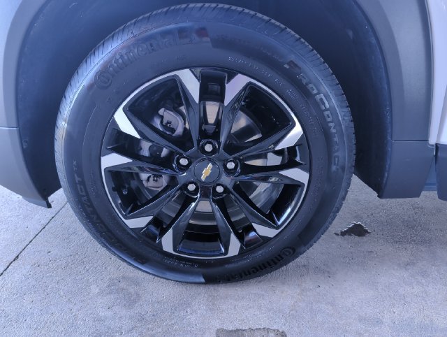 Used 2022 Chevrolet TrailBlazer LT FWD image 25