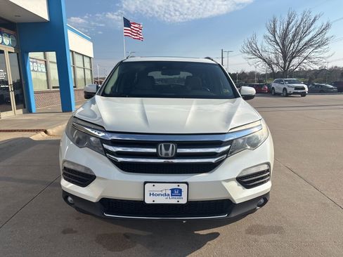 Used 2016 Honda Pilot Touring image 2